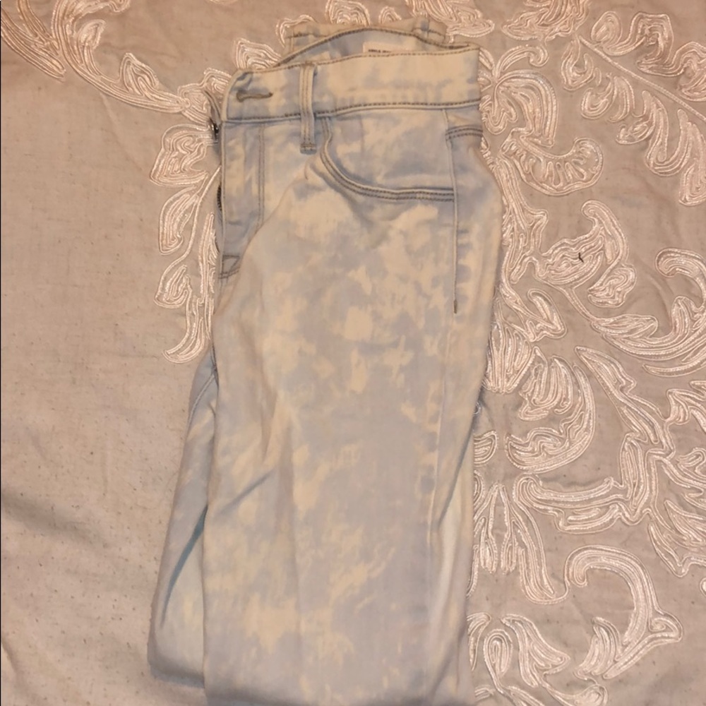 Acid wash style jeans